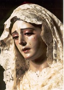 mantilla_virgen_desemparados__san_esteban_