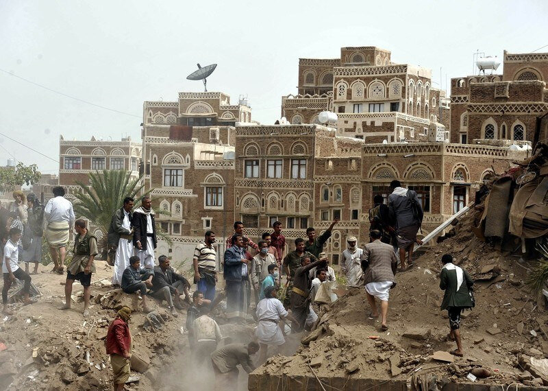 225714_yemen_-_saudi_led_airstrikes_hit_yemen_s_capital