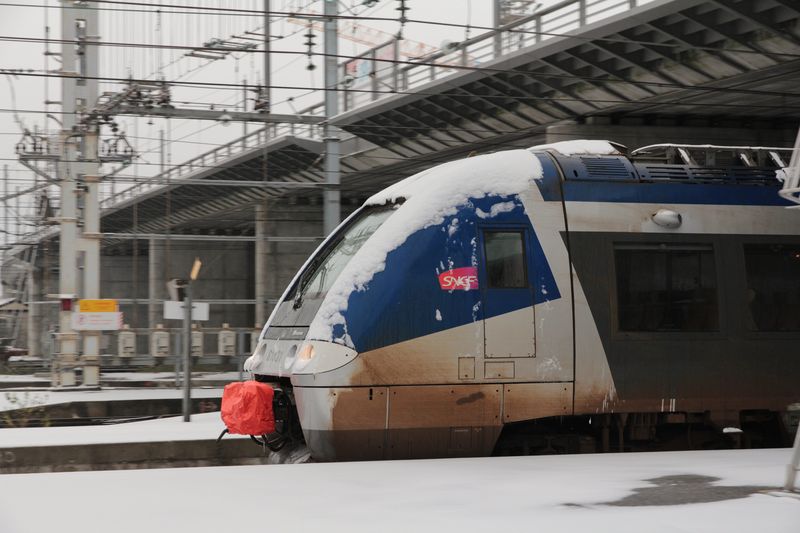 AGC B81500 dans les neiges bordelaises!