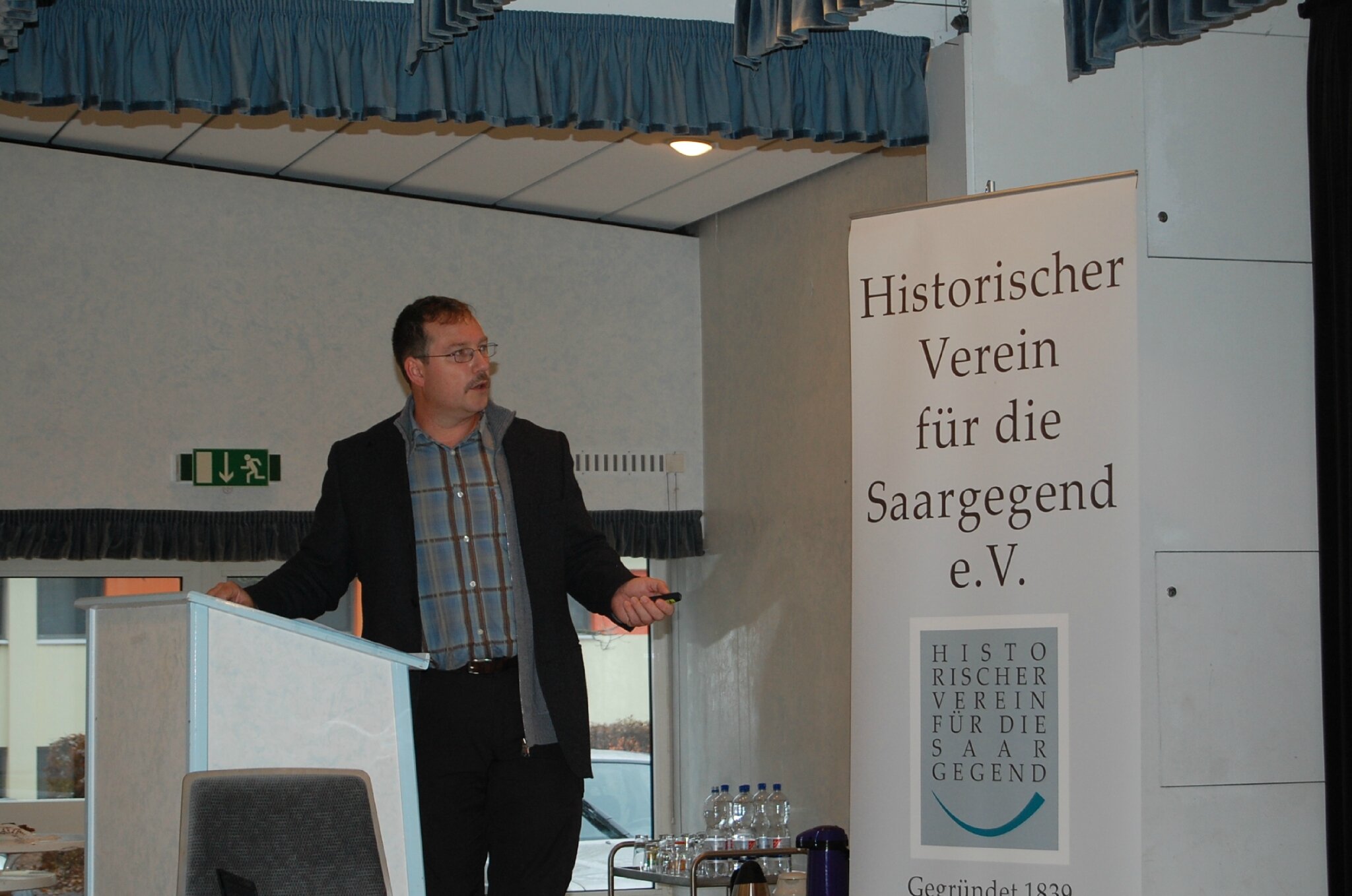 Dr Eric Glansdorp