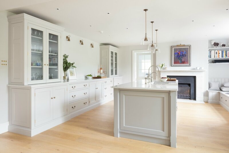 Georgian-Farmhouse-Kitchen-Hampshire-Humphrey-Munson-2