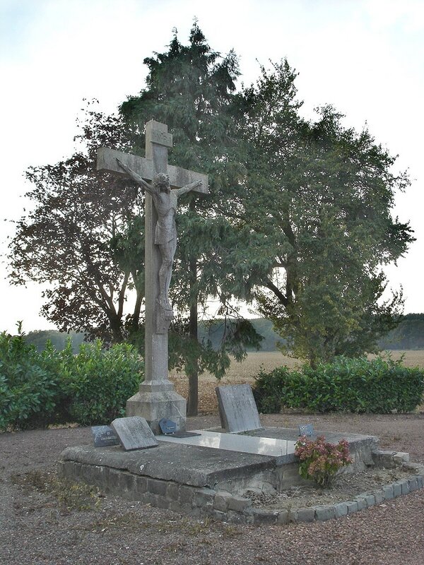 2014-09-17-calvaire cimetière Caudescure (2)