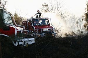 Carcans incendie aux portes du bourg