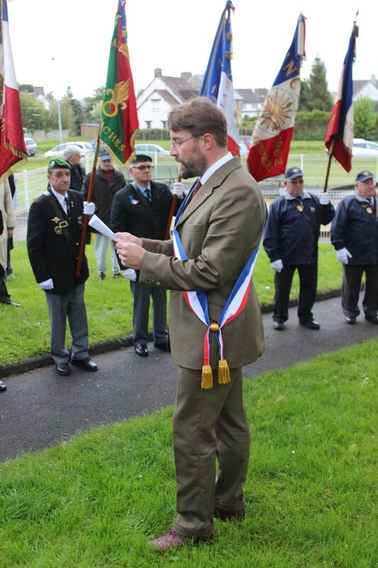 journée de souvenir des victimes de la déportation Avranches 2014 David Nicolas maire square Mainemer