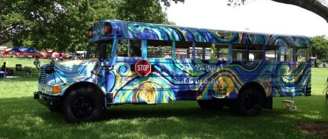logo bus VAn Gogh