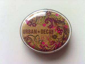 urban_decay_deluxe_eyeshadow_underground