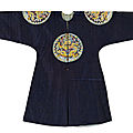 An embroidered gauze surcoat, <b>gunfu</b>, Jiaqing period (1796-1820)