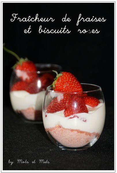 Verrine fraises biscuits roses