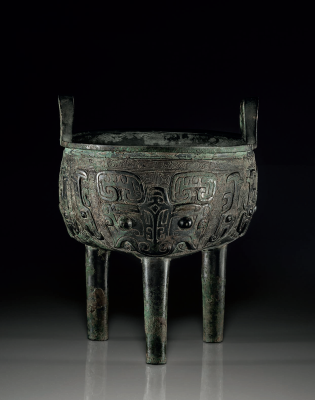 A bronze ritual tripod food vessel, liding, late Shang dynasty, 11th century BC