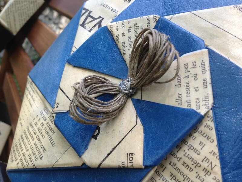 boite origami cadeau bleue