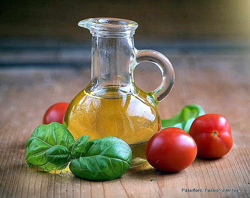 huile tomate ail basilic