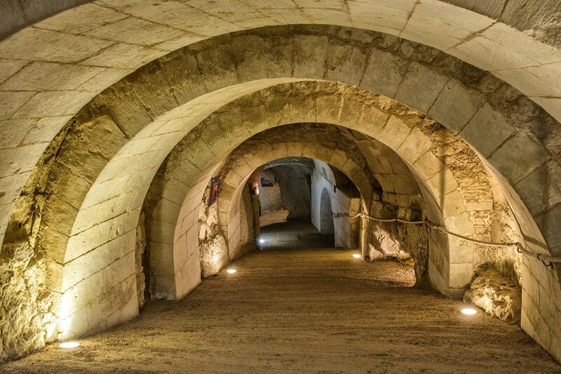 Breze chateau souterrain