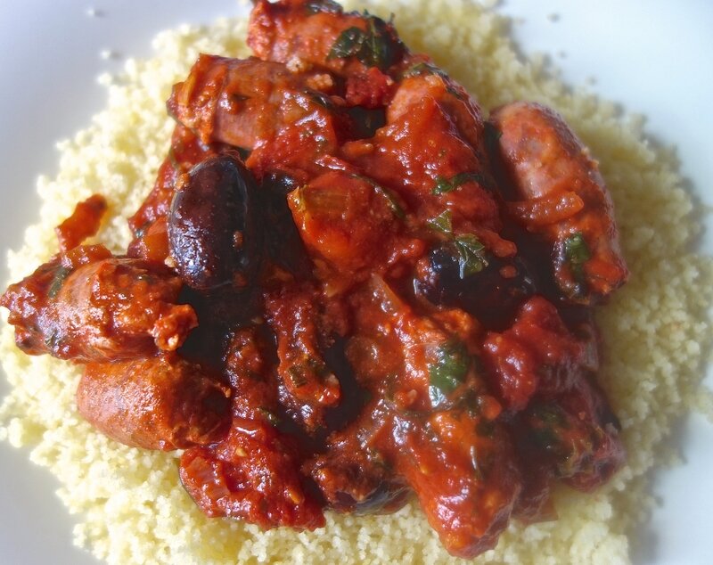 tajine de merguez aux olives - graine de couscous