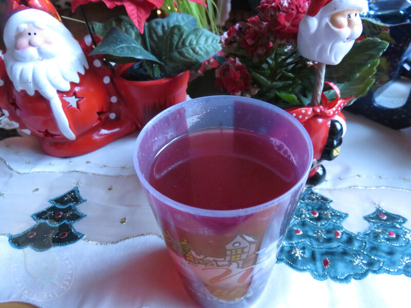 Jus de canneberges chaud