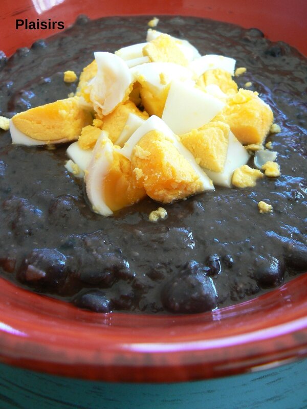 sopa negra (1)