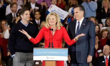 Mitt-Romney-Ann-Romney-Ta-007