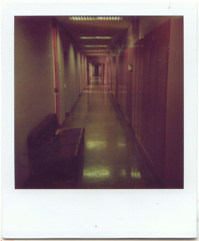 couloir du centre des impôts 2