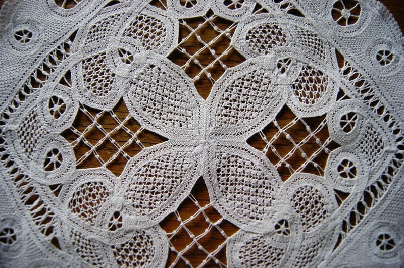 Dentelle de LUXEUIL d'Anny
