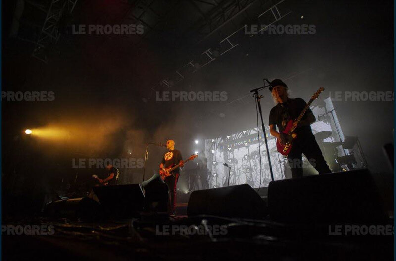 pascal-obispo-sur-la-scene-du-festival-des-brumes-a-livre-une-prestation-tres-rock-photo-michel-taffin-1562511440
