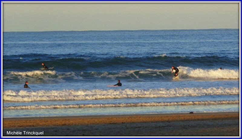 Surfeurs à Hendaye 2