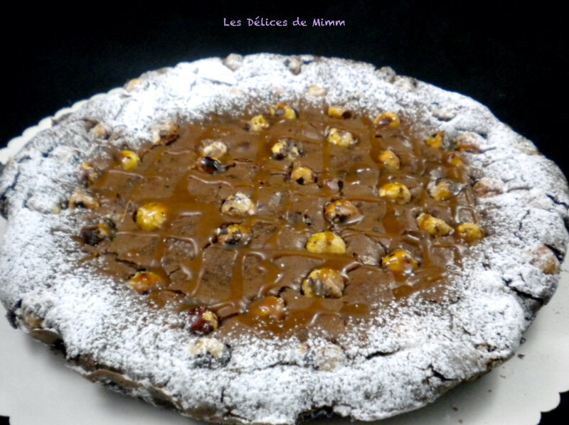 Fondant au chocolat, noisettes et caramel au beurre salé 4