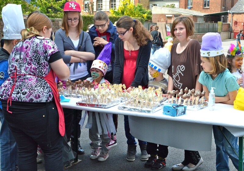 ALSH AVRIL 2014 FÊTE CENTRES bananes fraises