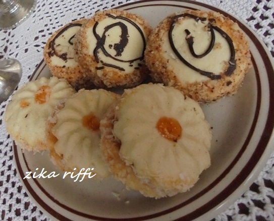 biscuits sablés aux amandes-glaçage royal à l'orange-3