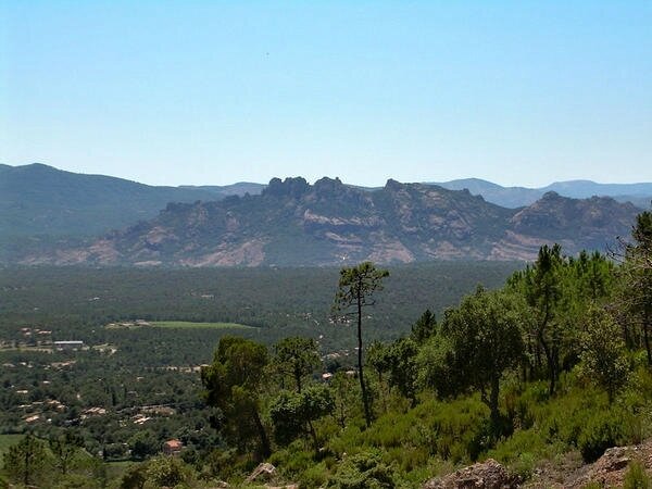 Rocher_Roquebrune-sur-Argens