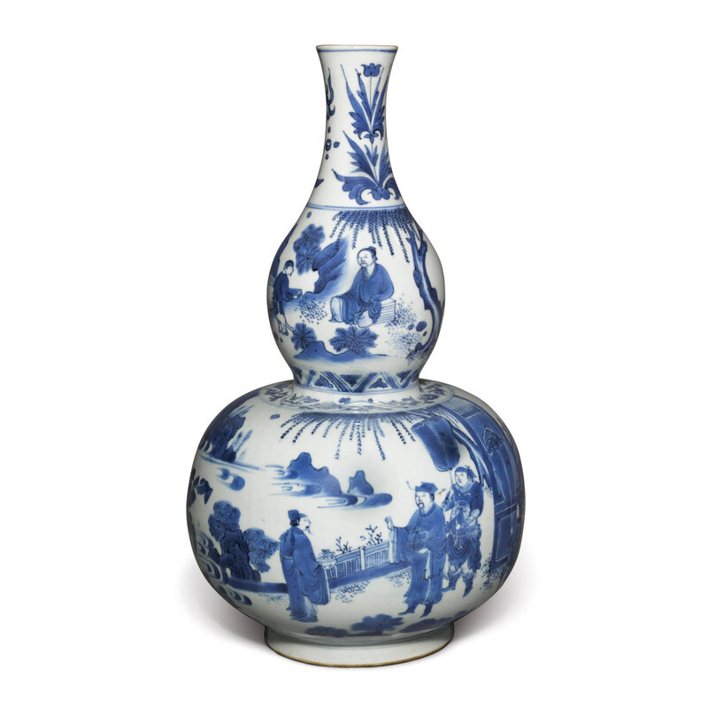 blue and white 'figural' 'double-gourd vase, Ming dynasty, Chongzhen period (1627-1644)