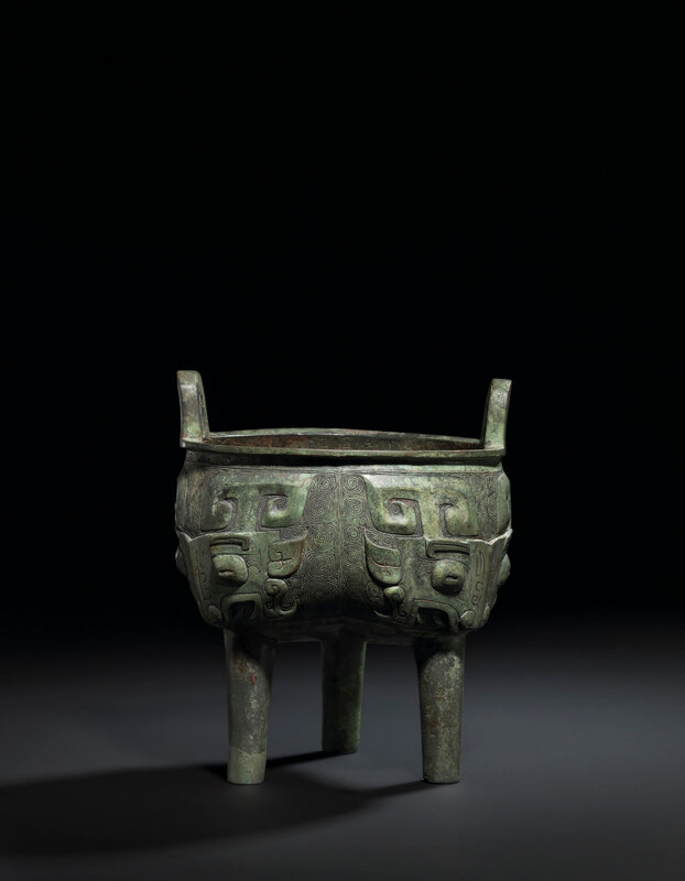 2019_CKS_17114_0002_005(a_bronze_ritual_tripod_food_vessel_ding_late_shang_dynasty_12th-11th_c)