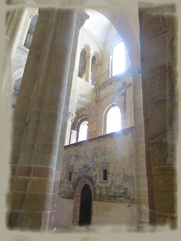 AVEYRON_Conques__abbaye_4