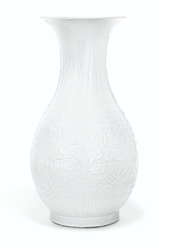 2019_NYR_17646_0737_000(a_white-glazed_molded_soft-paste_porcelain_pear-shaped_vase_18th_centu)