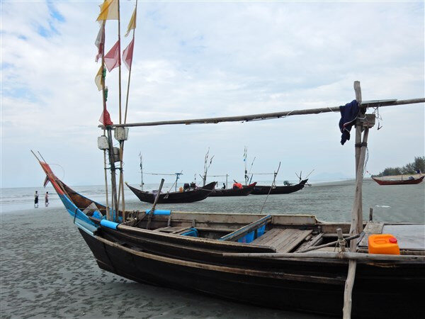 Bateaux sur la plage