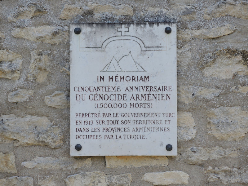 Chaulgnes, chapelle de Tigran, plaque (58)
