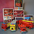 Des <b>camions</b> en briques <b>Lego</b> vieux de 50 ans !