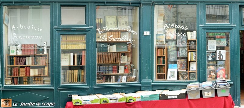 Librairie ancienne à Loche (37)