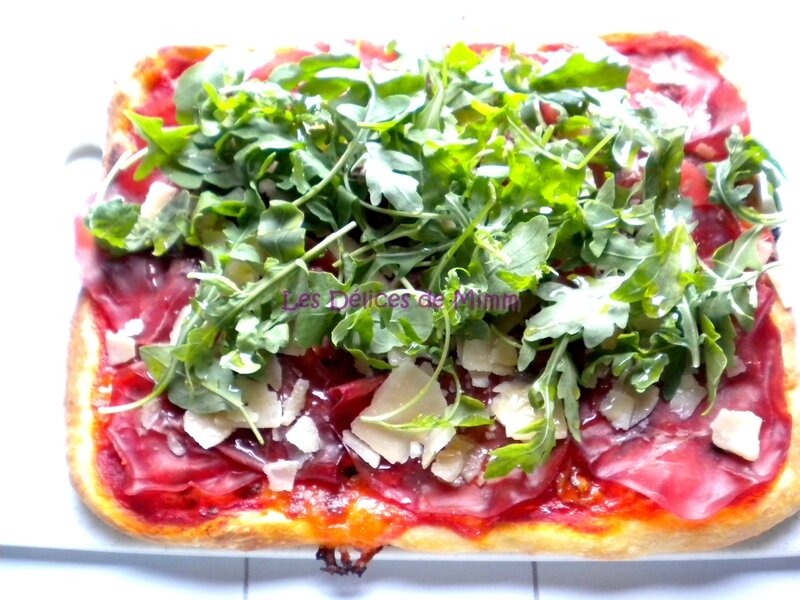 Pizza bresaola e rucola (Bresaola et roquette) 2