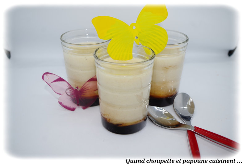petits verres de semoule au lait d'amandes et caramel-9464