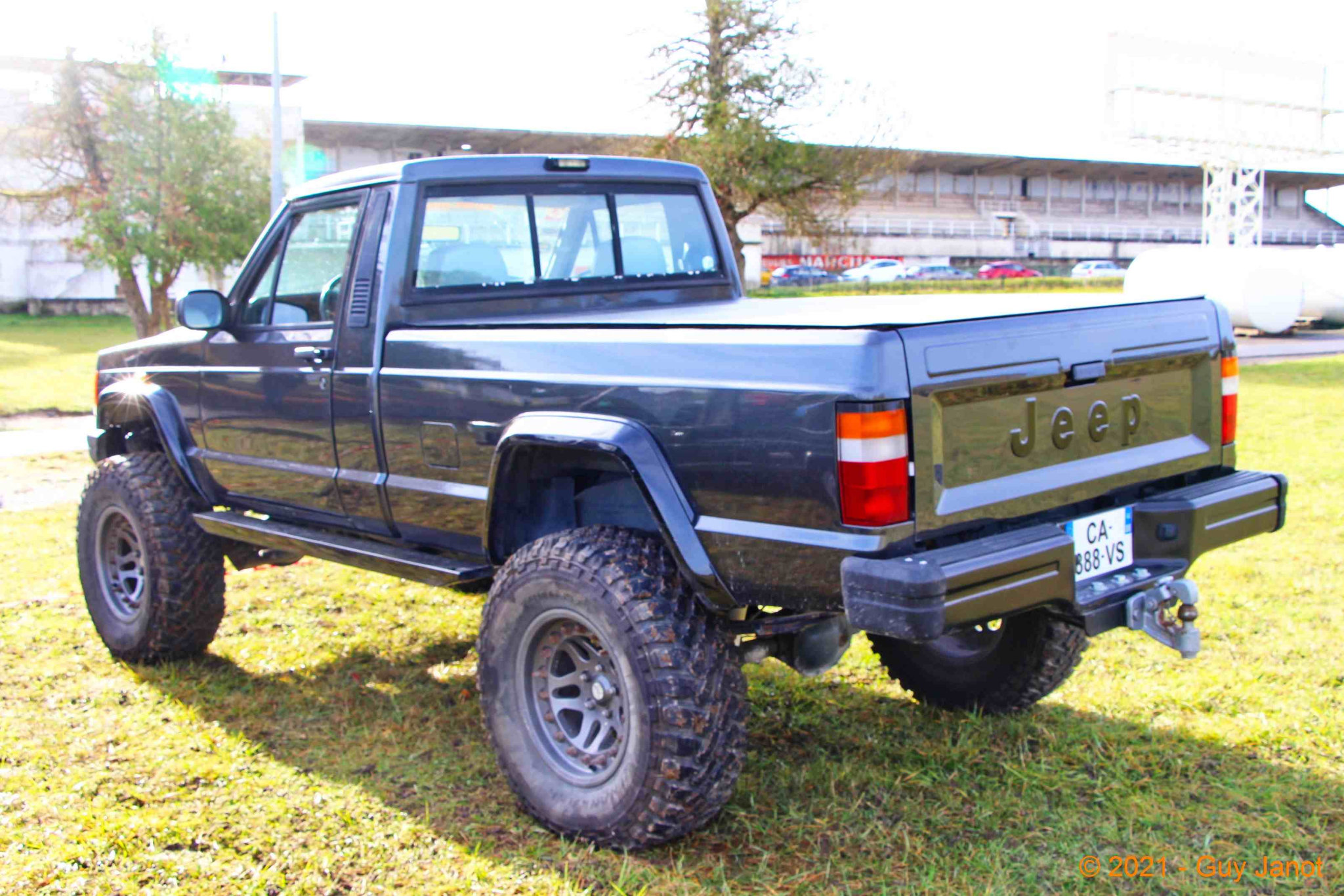 Jeep Cherokee sureleve_02 - 1979 [USA] GJ_GF
