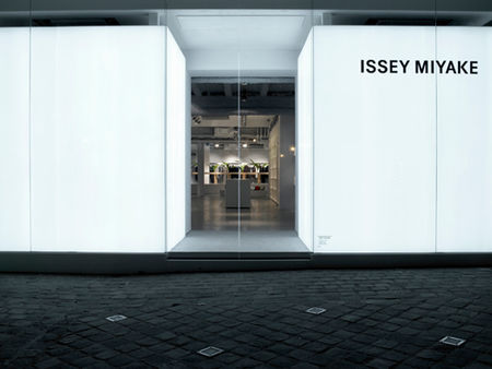 Issey_Miyake