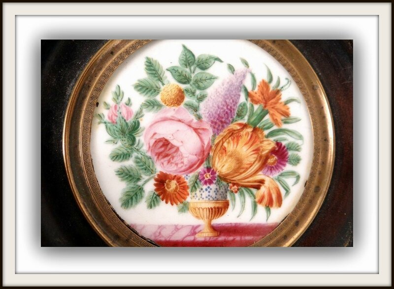 0 miniature-peinte-porcelaine-bouquet-fleurs-vase-charles-x-xixeme-siecle