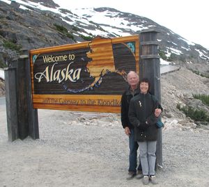 3__White__Pass_Summit__1003m_3292p_South_Klondike_Highway__25_mai_09_003