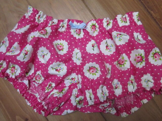 Culotte BIANCA en coton fushia imprimé médaillons de rose - noeud de vichy ciel (2)