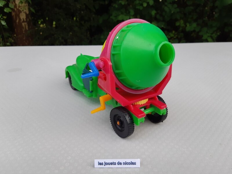 JB 00679