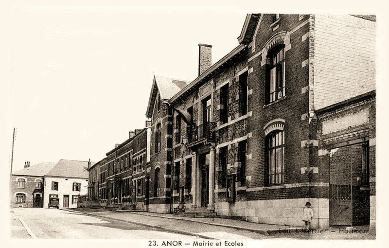 ANOR-La Mairie et l'Ecole