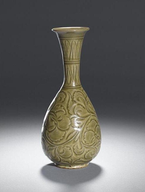 A blue and white faceted pear-shaped vase, Yuan dynasty | 元