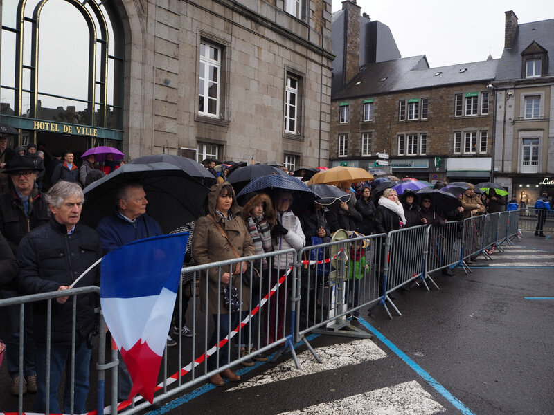 cérémonie-hommage-Avranches-Arnaud Beltrame-mars-2018-public