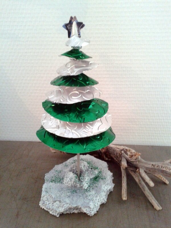 139_Noël et nouvel an_Sapin métal (34)