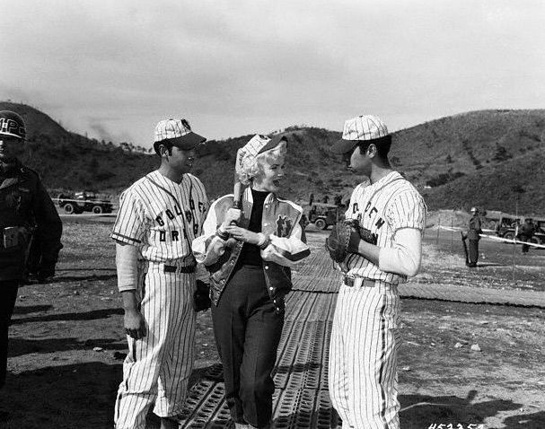 1954-02-17-korea-25th_division-base_ball-011-1