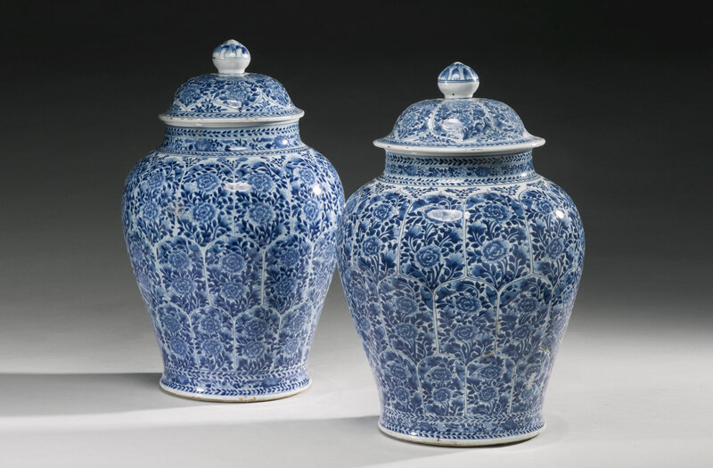 A pair of blue and white baluster jars and covers, Qing dynasty, Kangxi period (1662-1722)